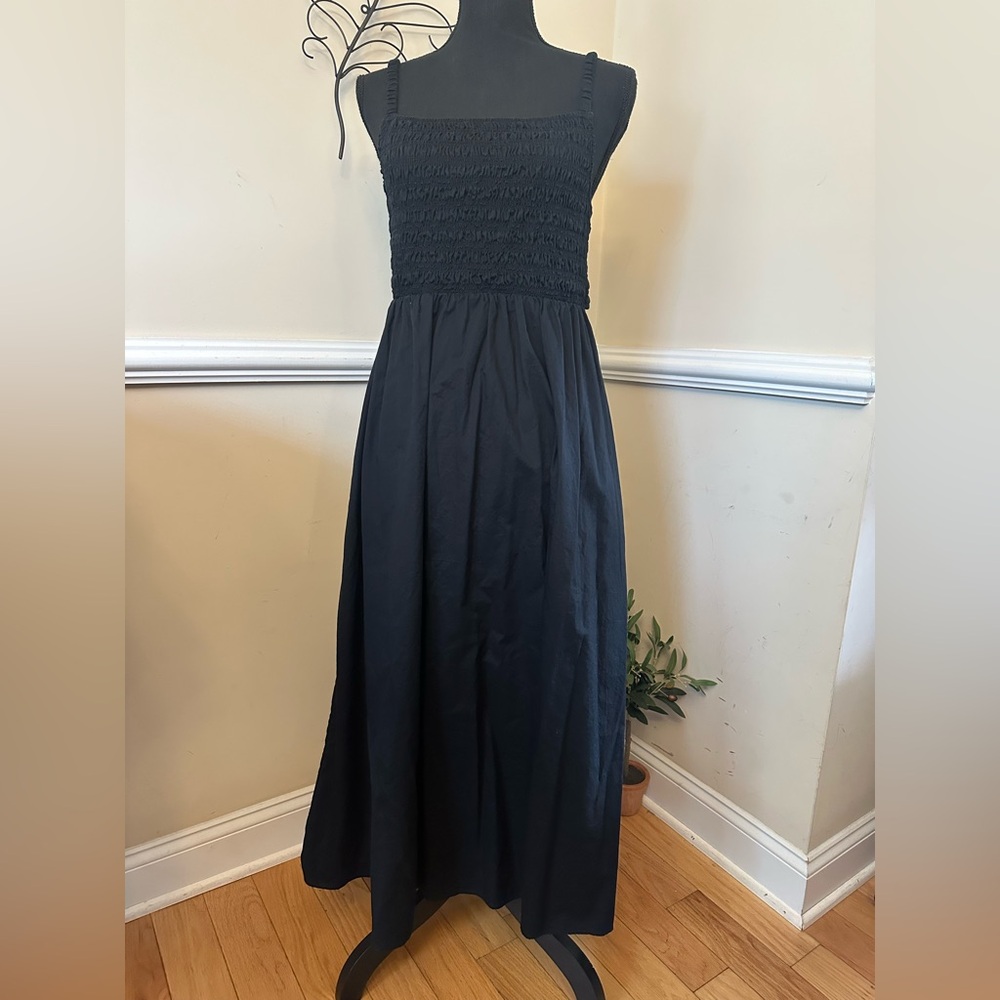 Old Navy Women’s Smocked Midi Sundress ‘Black Jack’Back Cutout Summer Size L EUC